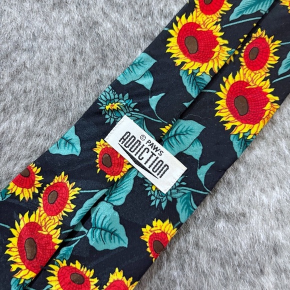 Vintage Paws Addiction Garfield Tie - Picture 6 of 9